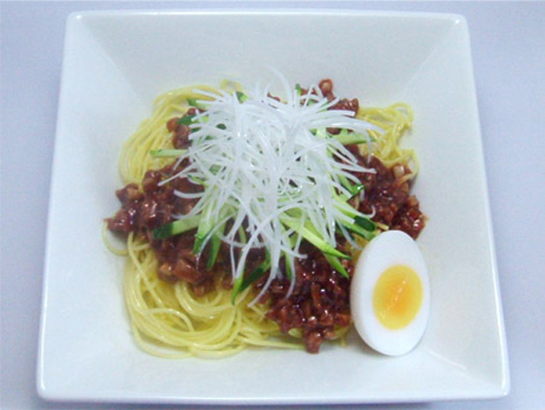 ジャージャー麵