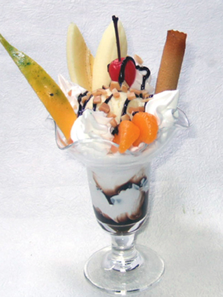 チョコレートパフェ